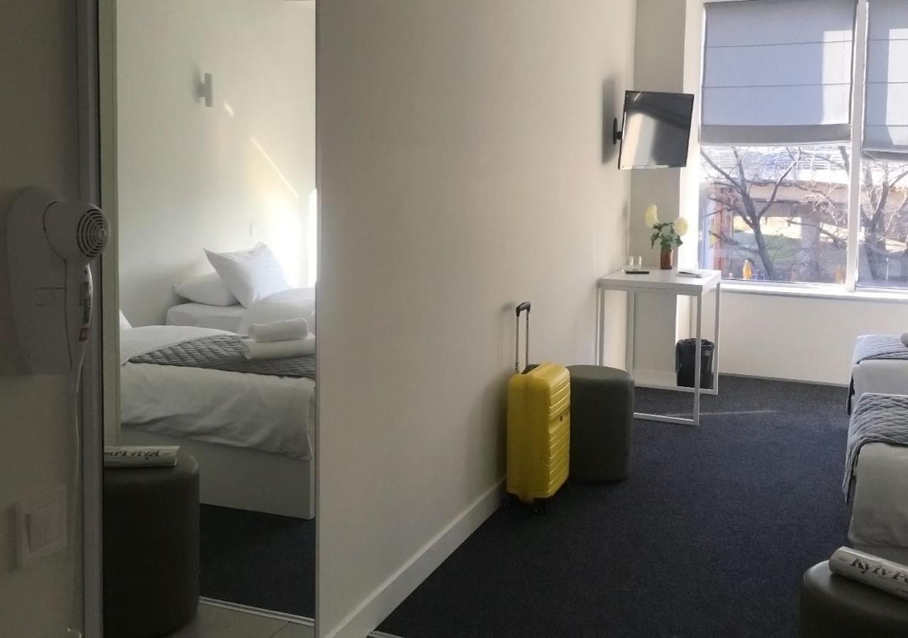 Kyivpasservis Hotel Dış mekan fotoğraf